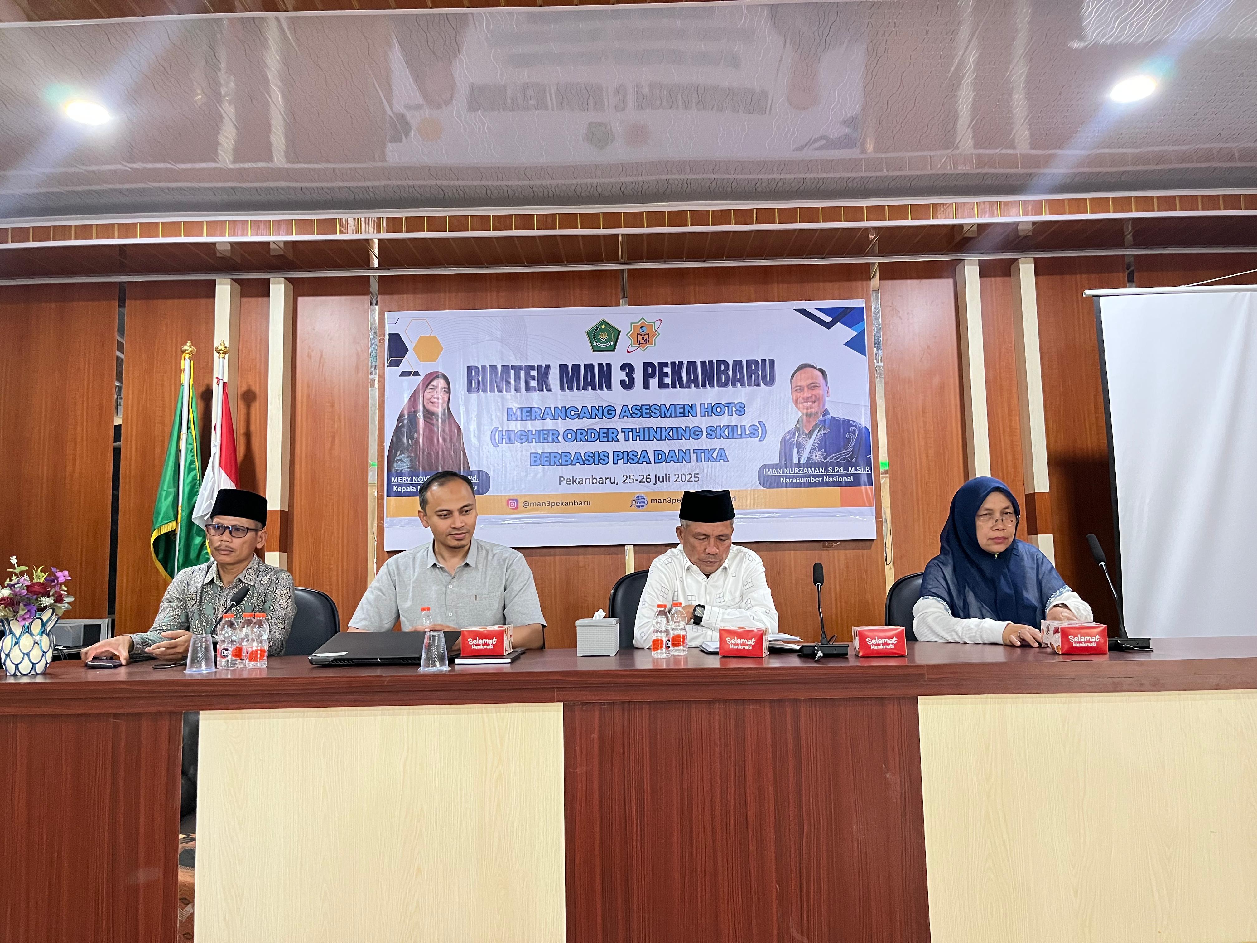 Penutupan BIMTEK Assesmen HOTS Berbasis PISA dan TKA