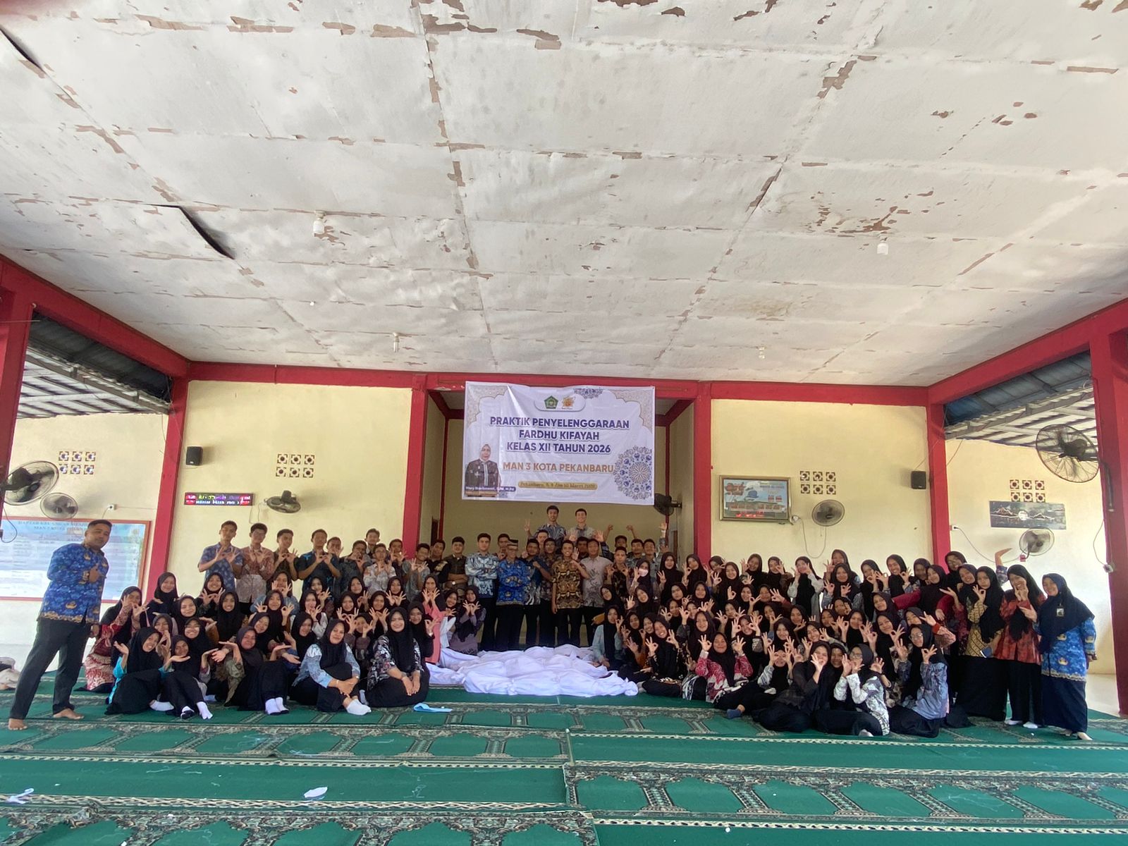 MAN 3 Pekanbaru Laksanakan Praktik Fardu Kifayah untuk Tingkatkan Pemahaman Siswa