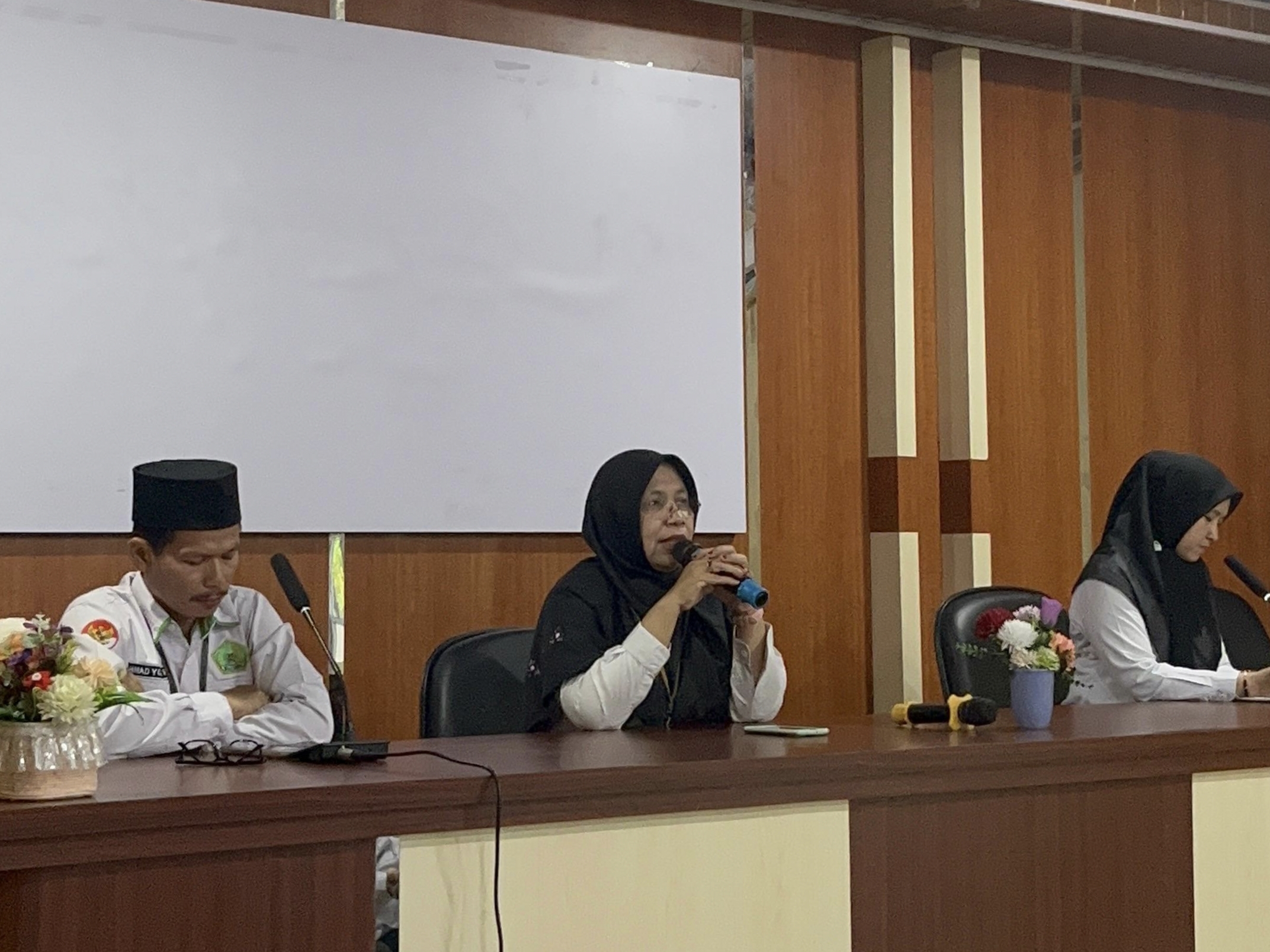 MAN 3 Kota Pekanbaru Adakan Rapat Umum Awal Bulan untuk Tingkatkan Kinerja dan Koordinasi