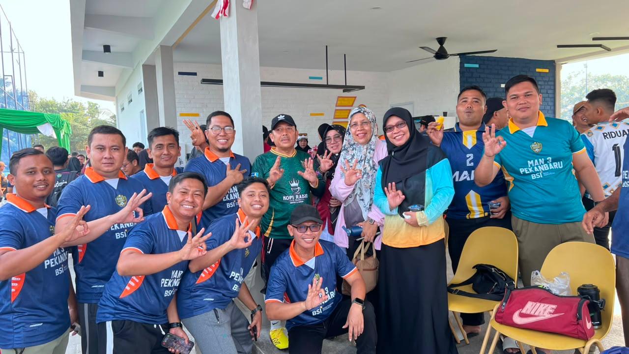 Kobarkan Semangat Sportivitas, MAN 3 Kota Pekanbaru Ikuti Turnamen Mini Soccer Kemenag Riau