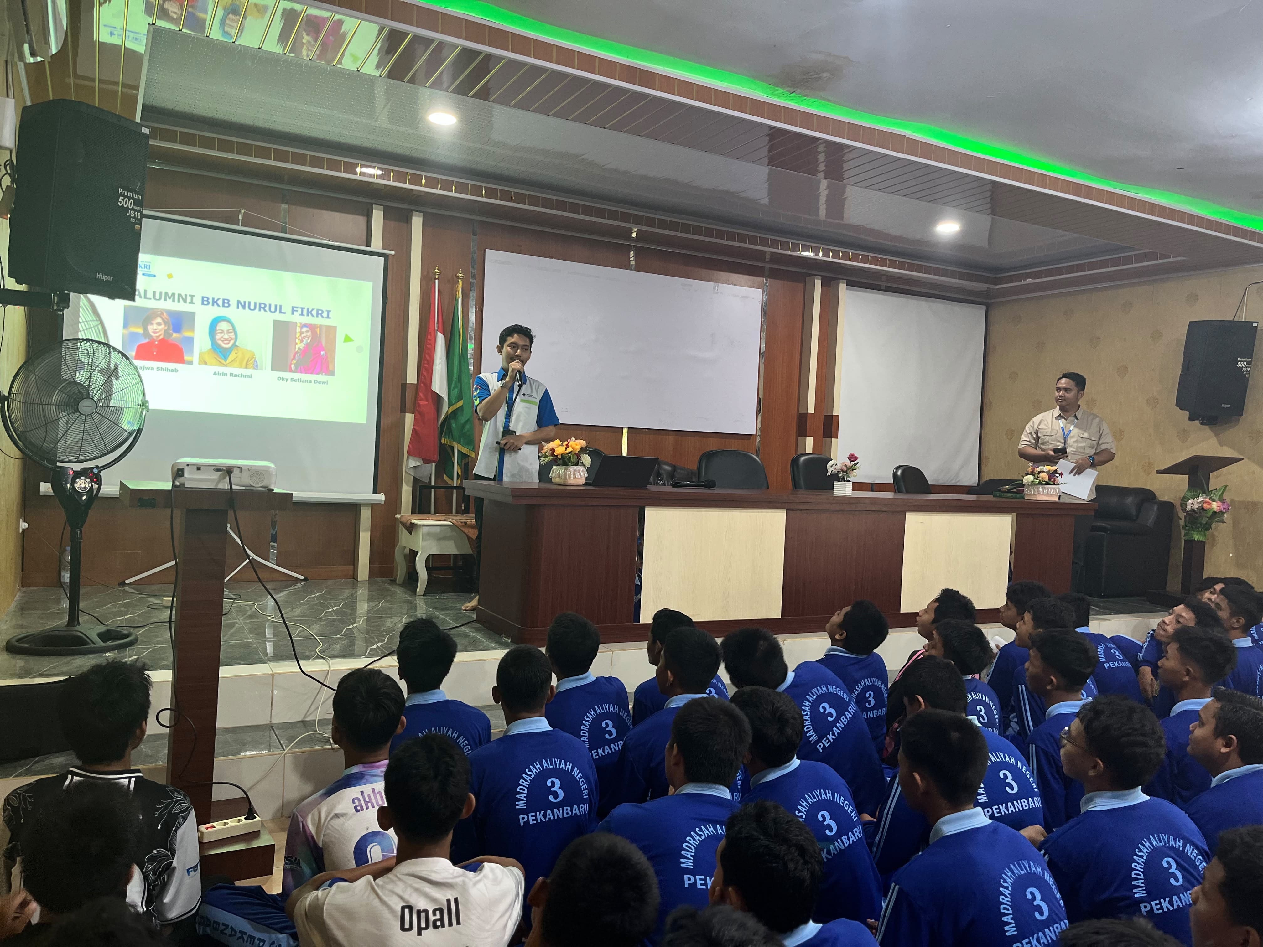 Kenali Potensi, Raih Prestasi: MAN 3 Pekanbaru Gandeng Nurul Fikri Siapkan Murid Kelas X Menuju Kampus Impian