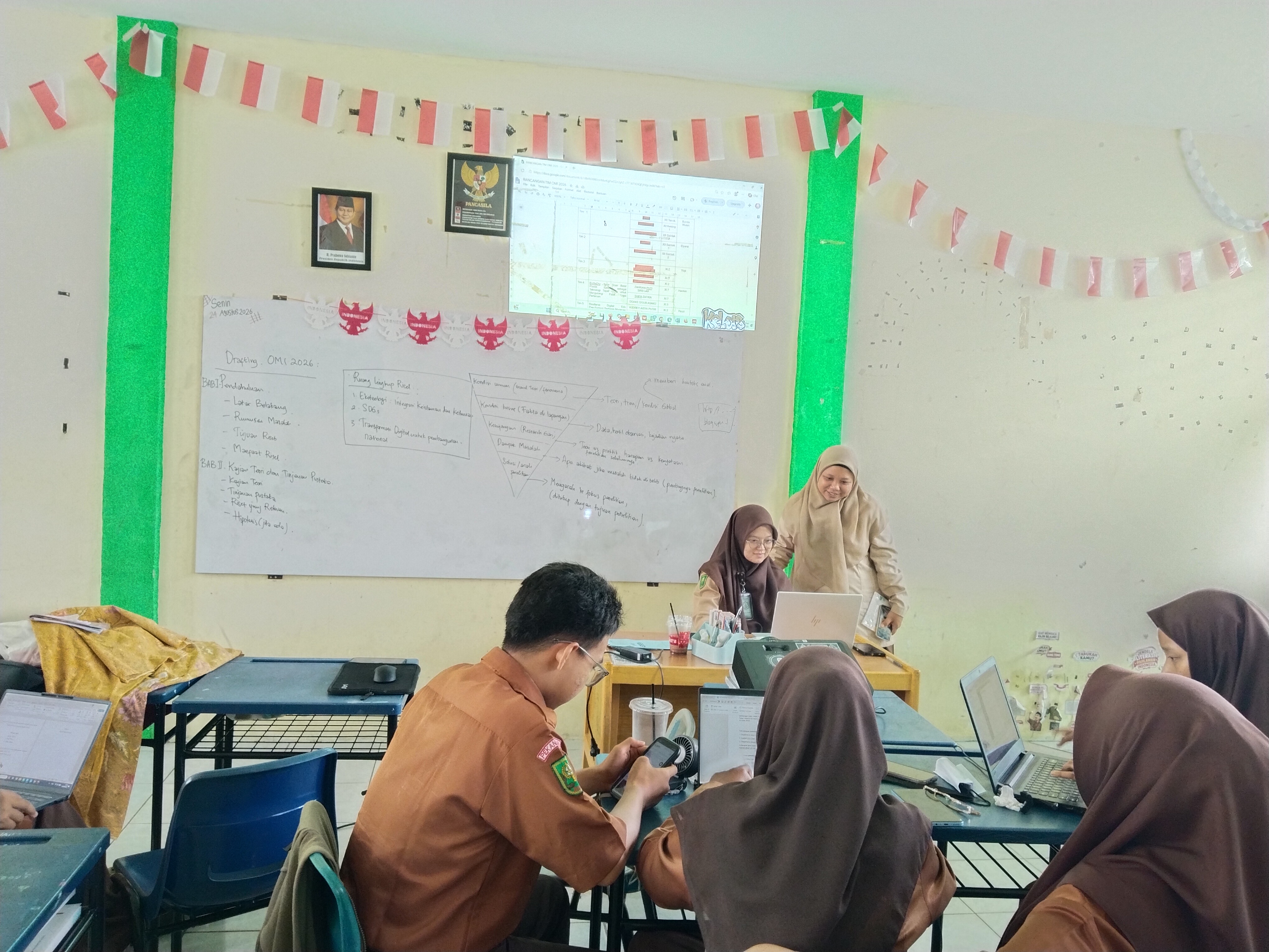 Di Tengah Kabut Asap, Murid MAN 3 Kota Pekanbaru Intensif Berlatih Hadapi OMI 2026