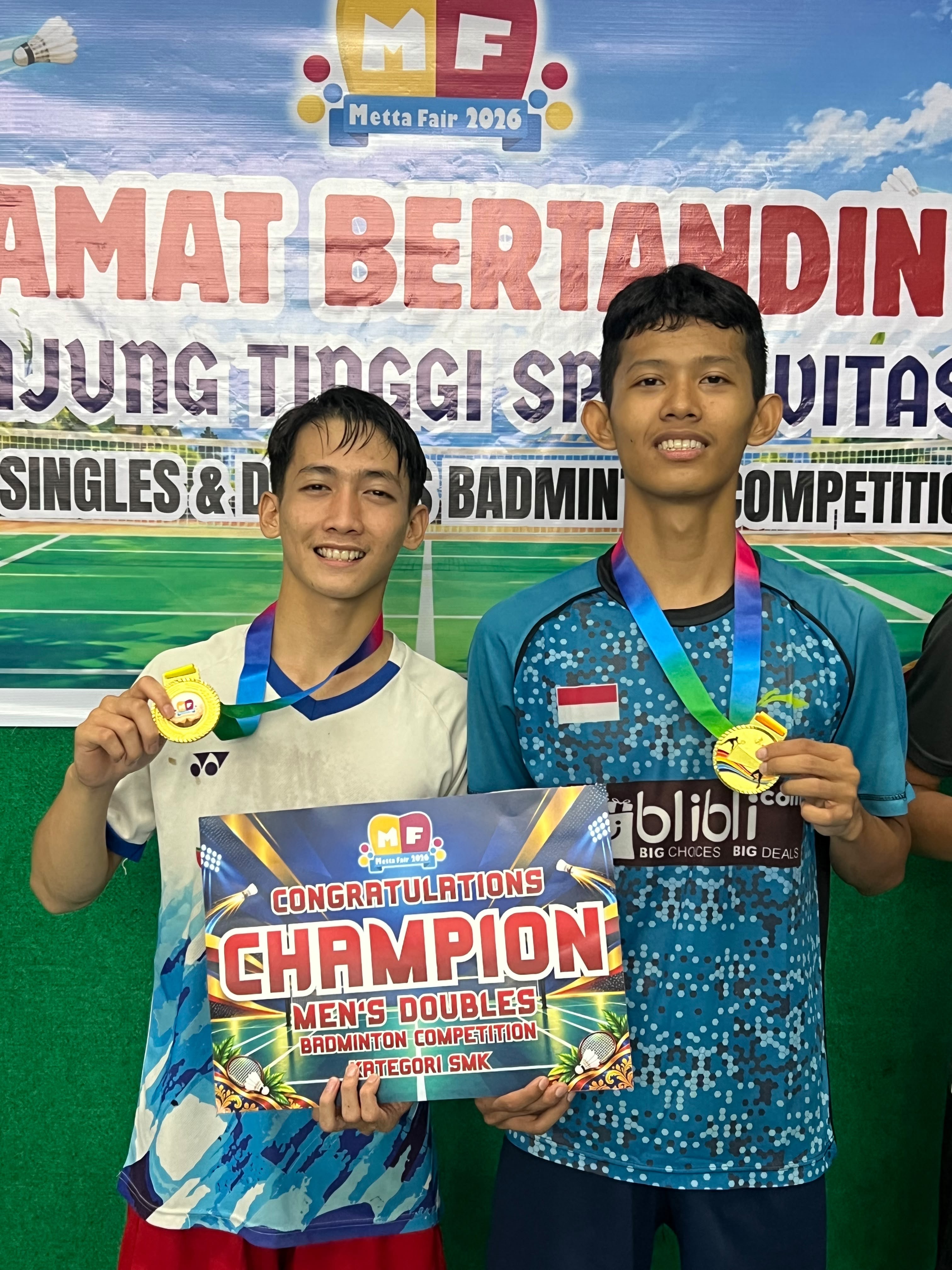 MAN 3 Kota Pekanbaru Raih Medali Emas Ganda Putra Turnamen Metta Fair